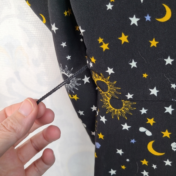 Karl Lagerfeld Paris Puff Sleeve Celestial print dress size 6 - Picture 11 of 16